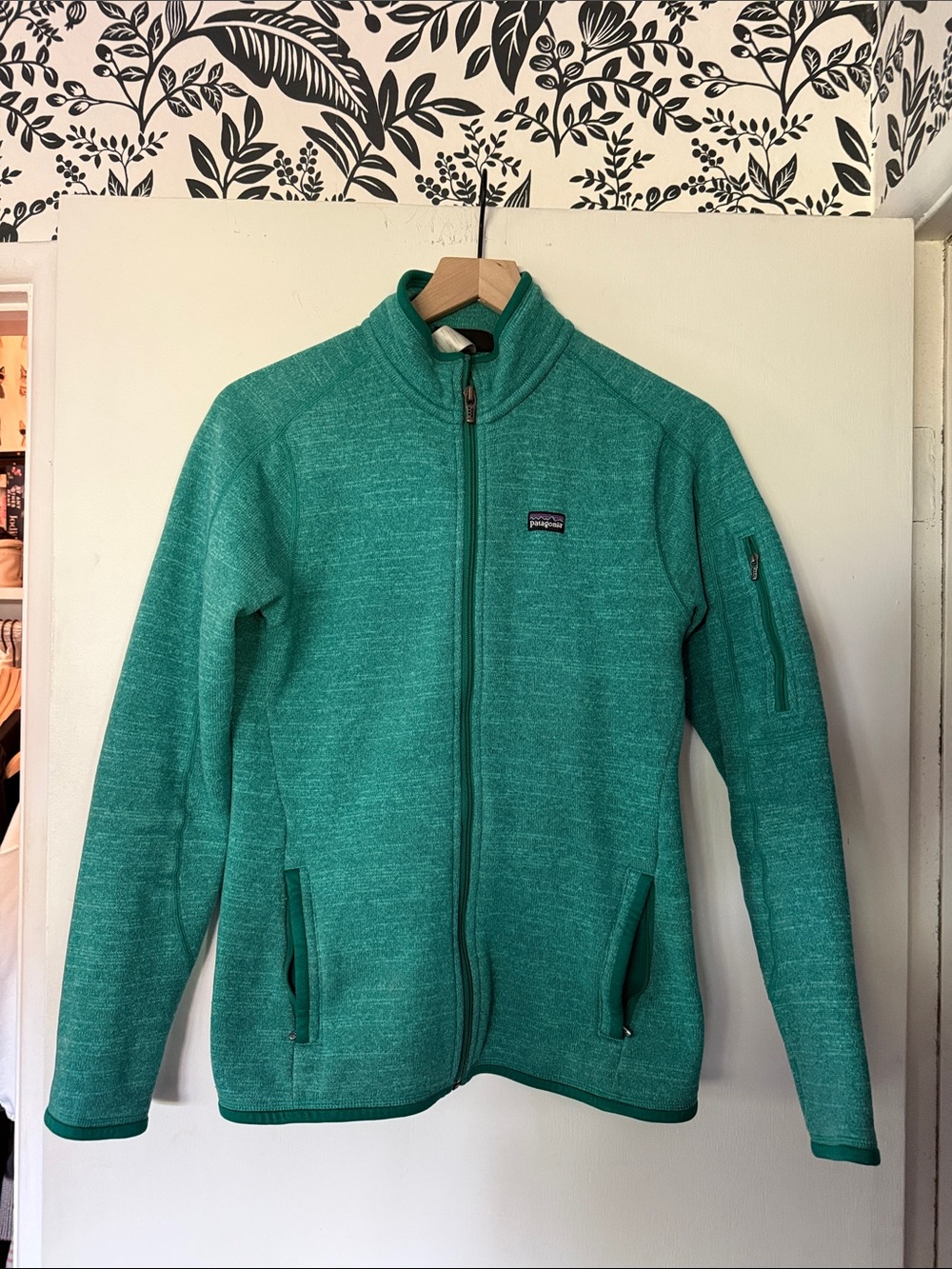 Women's casual zip jacket